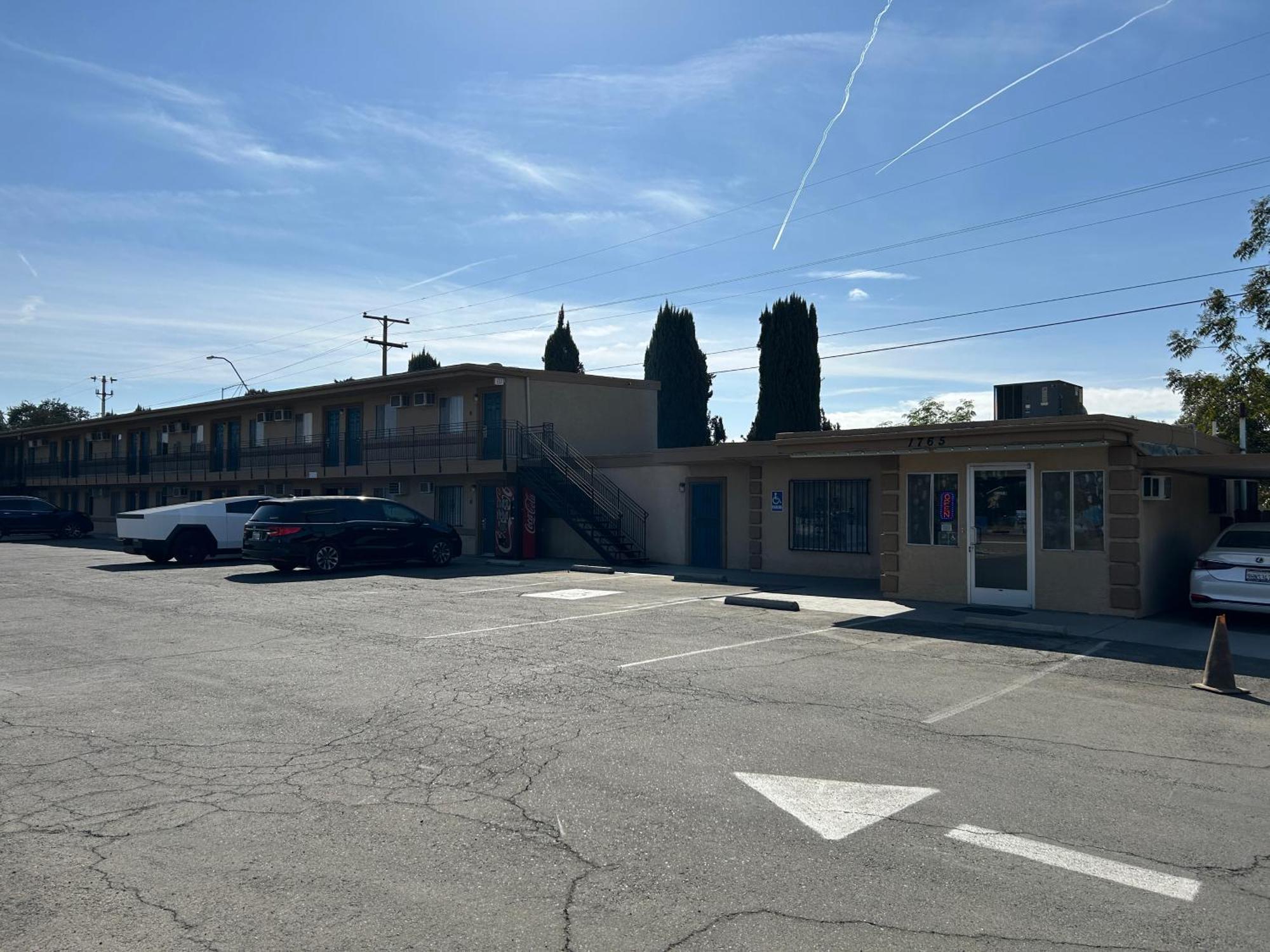Motel 6 Selma, Ca Exteriör bild